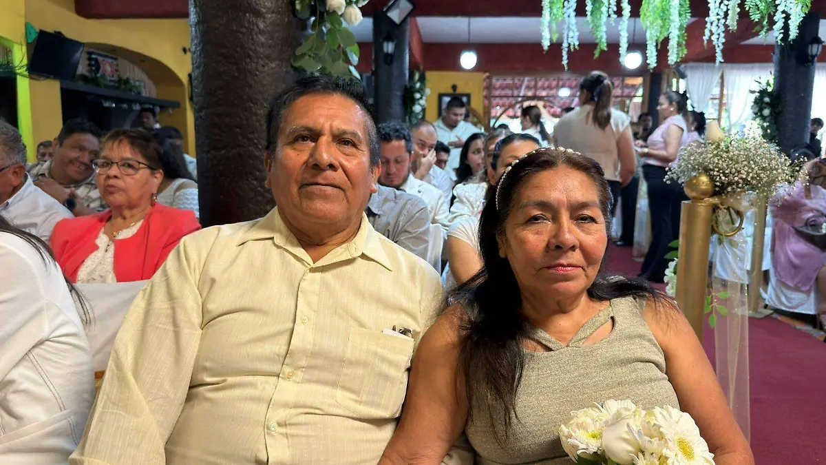 Pareja de mayor edad en bodas colectivas de Fortín 
Joel Dolores Campechano y Rocío Ortega Tablas