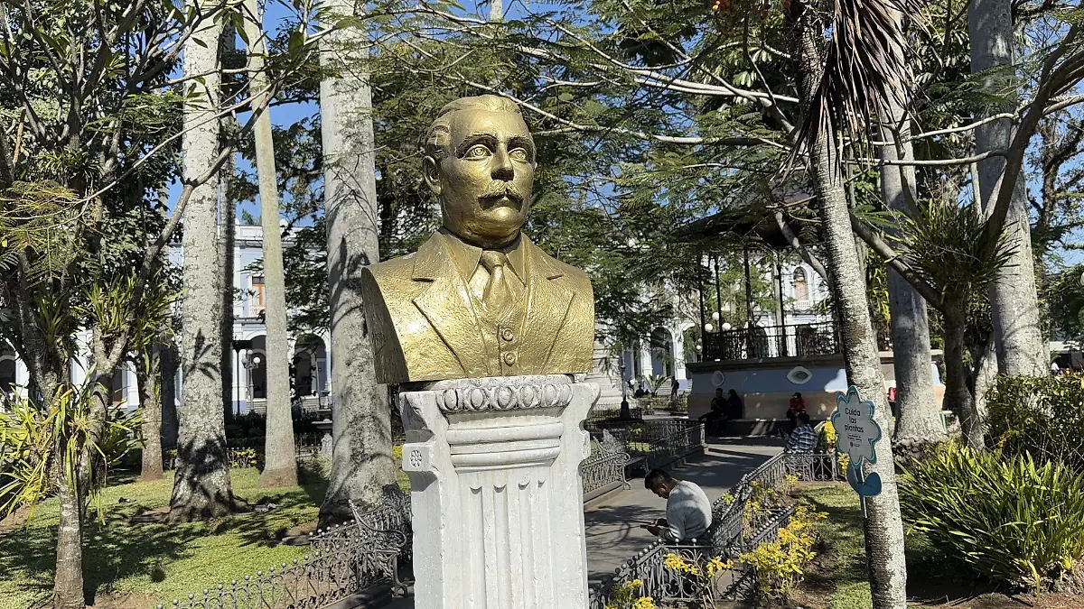 Ramón Mena Isassi 