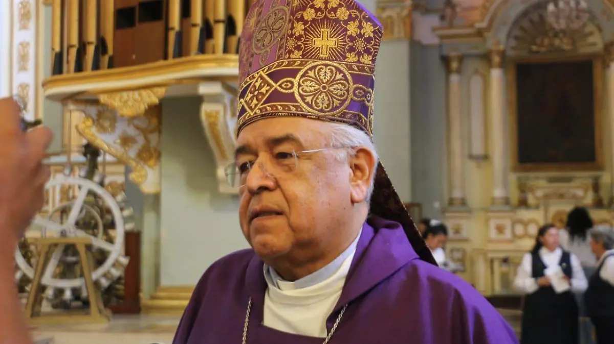 Se tiene que reivindicar la imagen de la mujer. 
Obispo de Córdoba, Eduardo Carmona Ortega. 