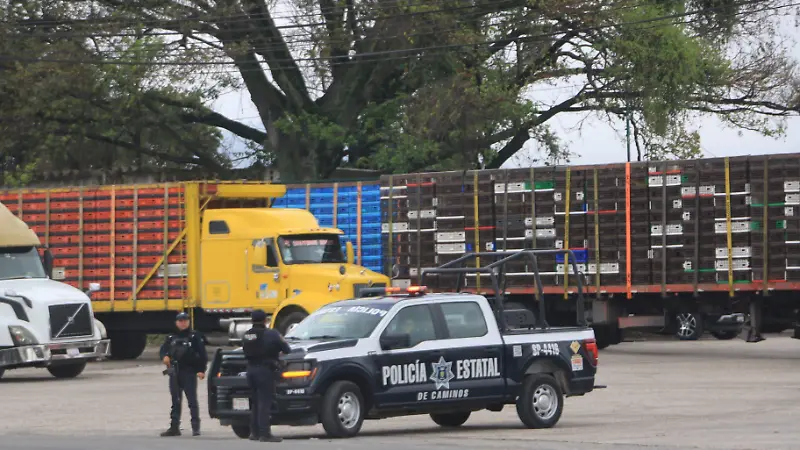 Transportistas de la Antac protestan sin bloqueos en Amatlán de los Reyes 