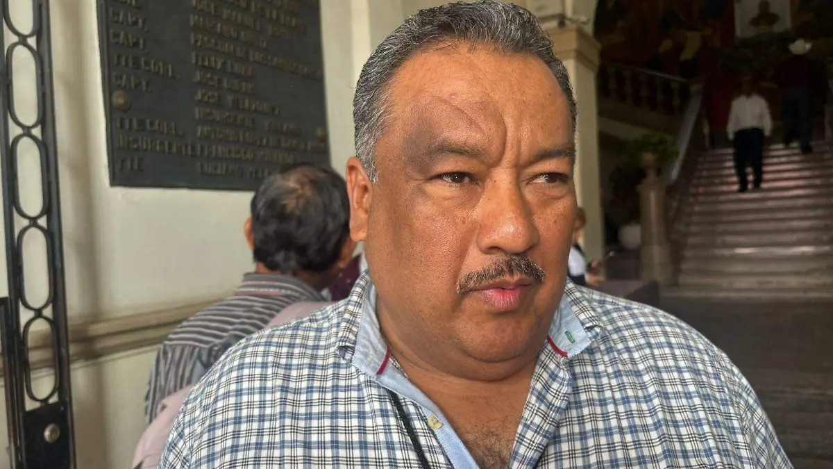 El presidente de la Junta Municipal Electoral, Víctor Miguel Alemán García