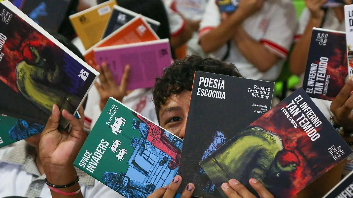 1072166_Regalan Libros Secundaria Acapilco_web
