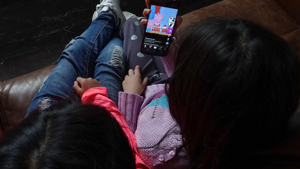 1093562_Regulación tecnología niños_web
