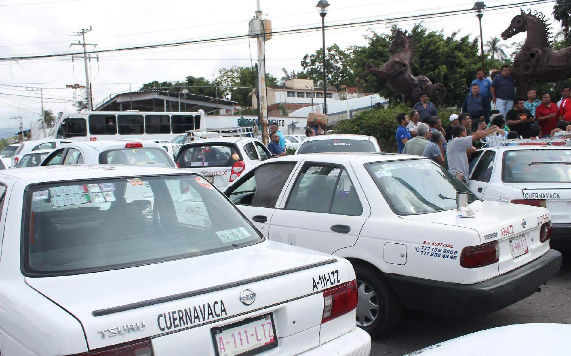 taxistas-mercado-cuernavaca-manifestación