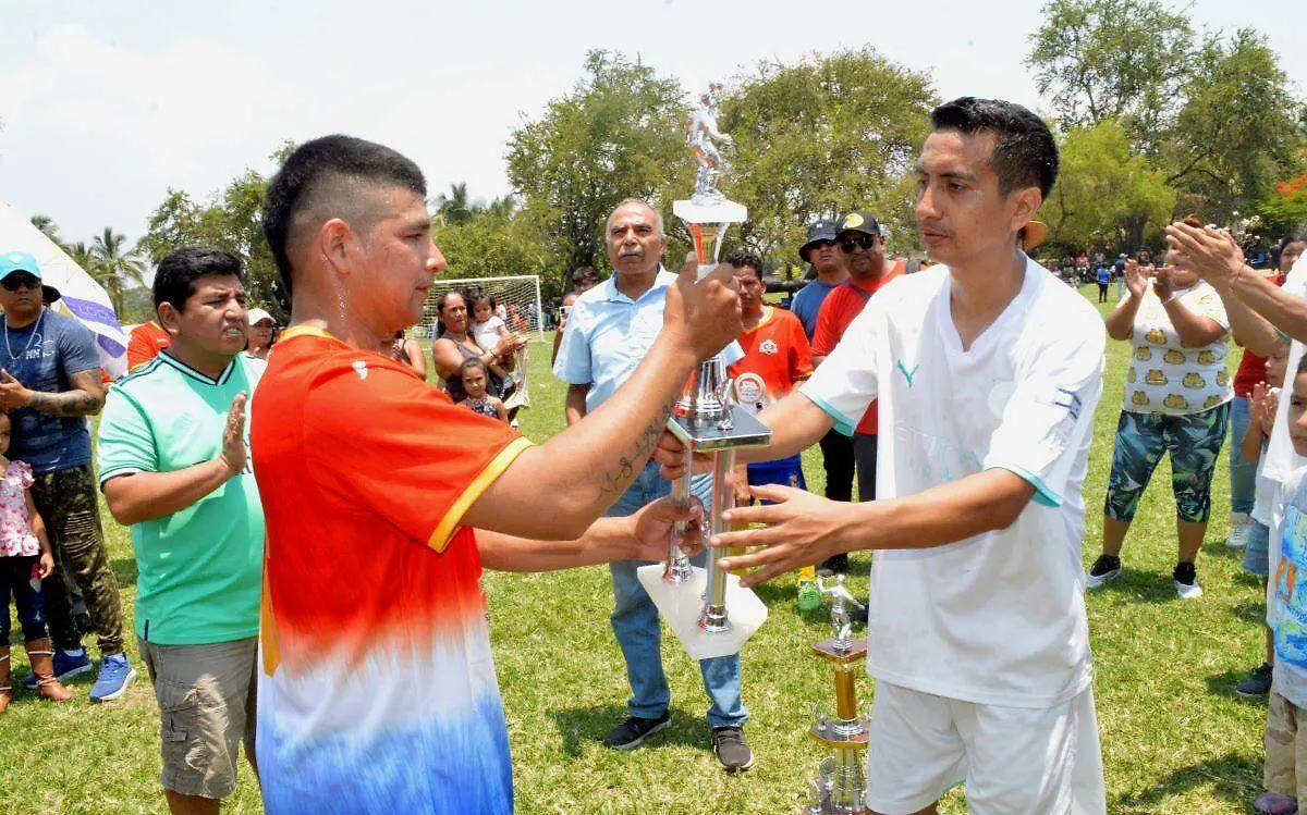 loquillos-liga-carrillo
