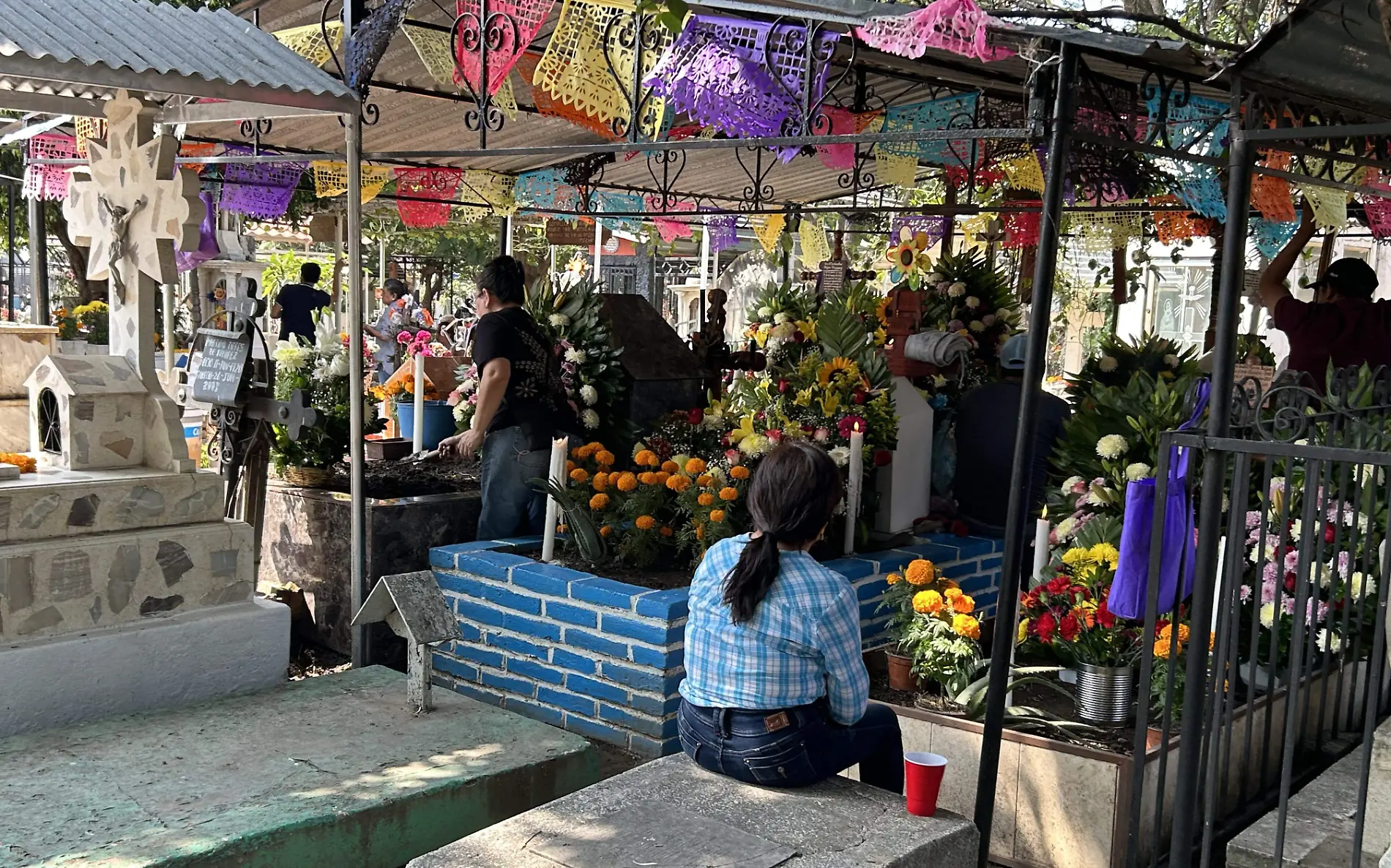 panteon-municipal-cuautla-dia-de-muertos