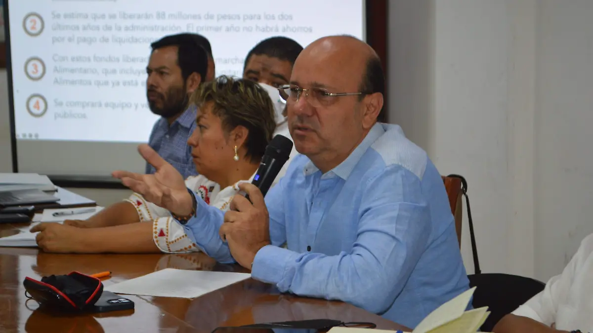 reestructura-ayuntamiento-gudelia