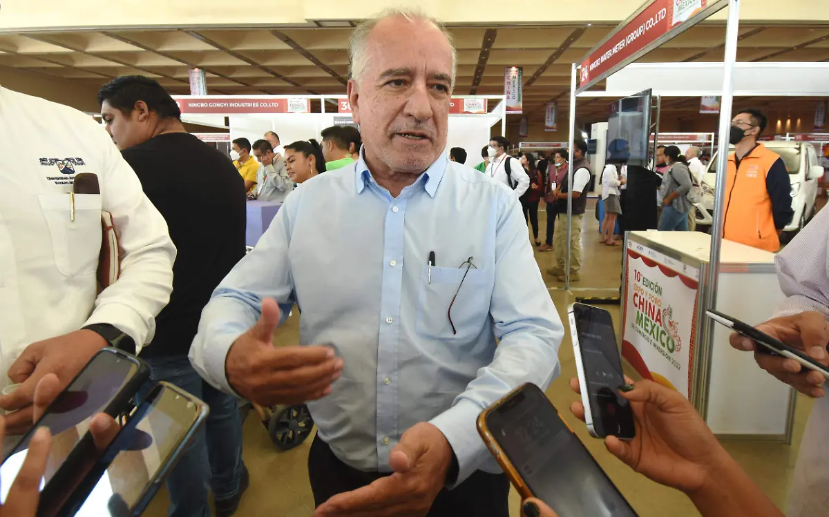 gustavo-urquiza-rector-uaem