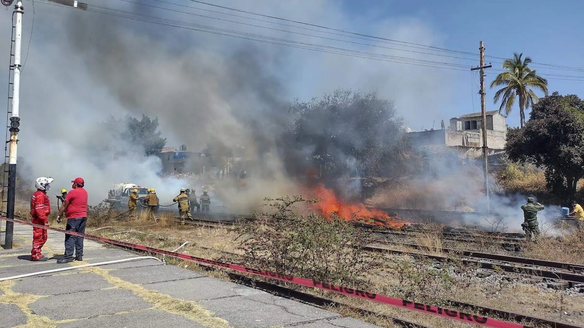 bomberos-cuautla-incendio-pastizales-foto-dulce-g