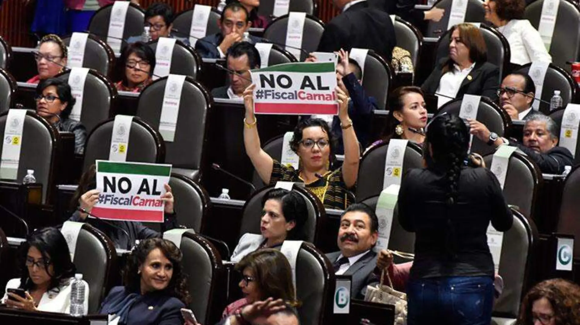 congreso-legisladores-protesta4