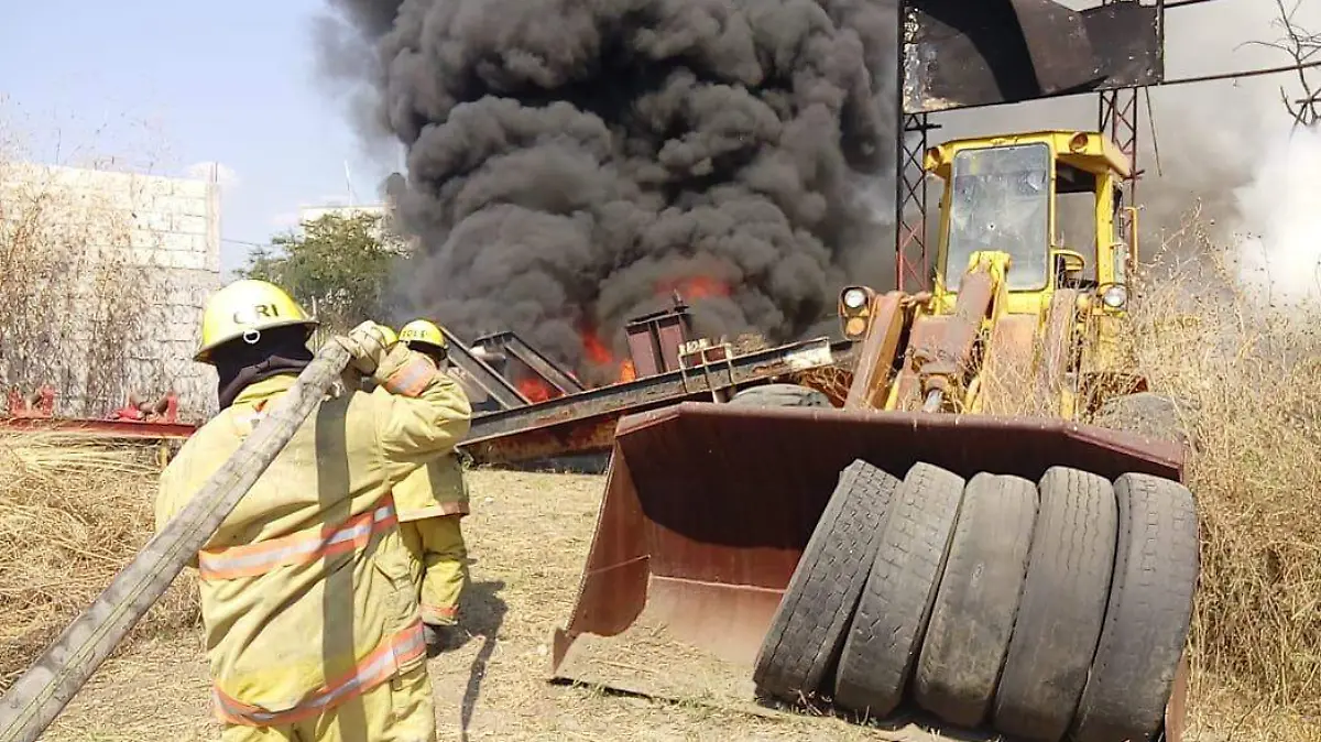 Incendio de llantas (3)