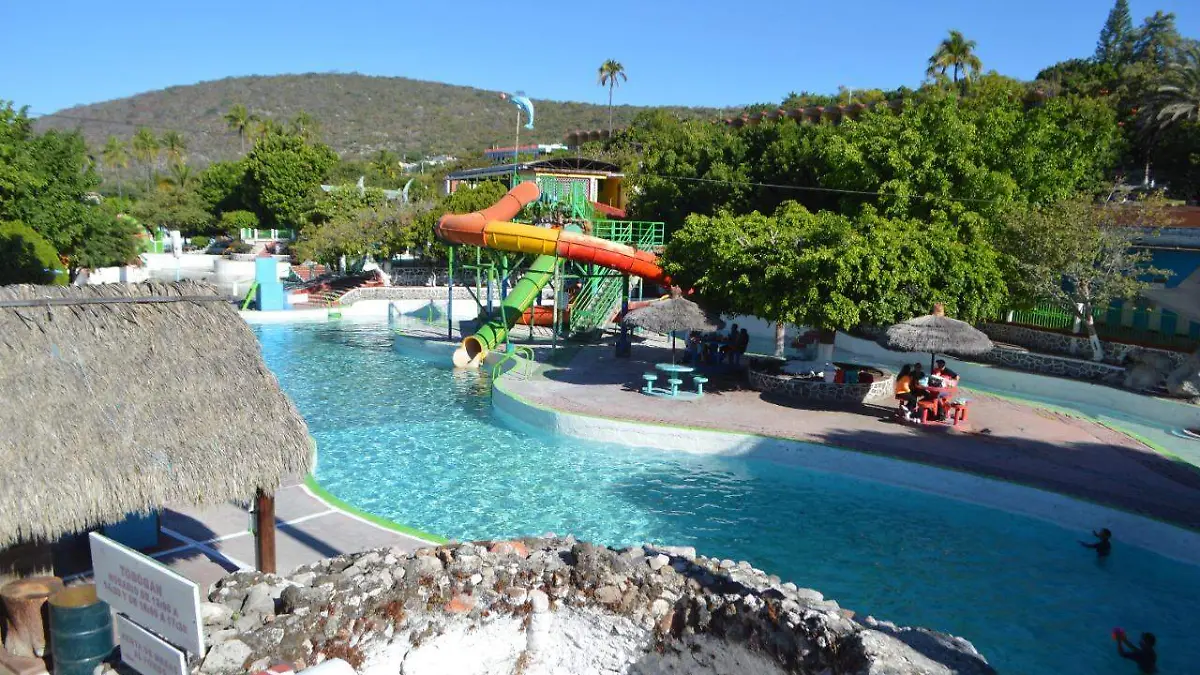 chapuzon-oriente-gude (1)