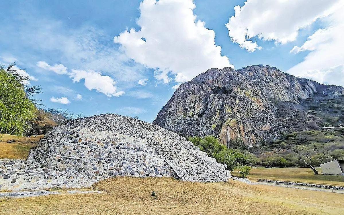 zona-arqueologica-chalcatzingo-2