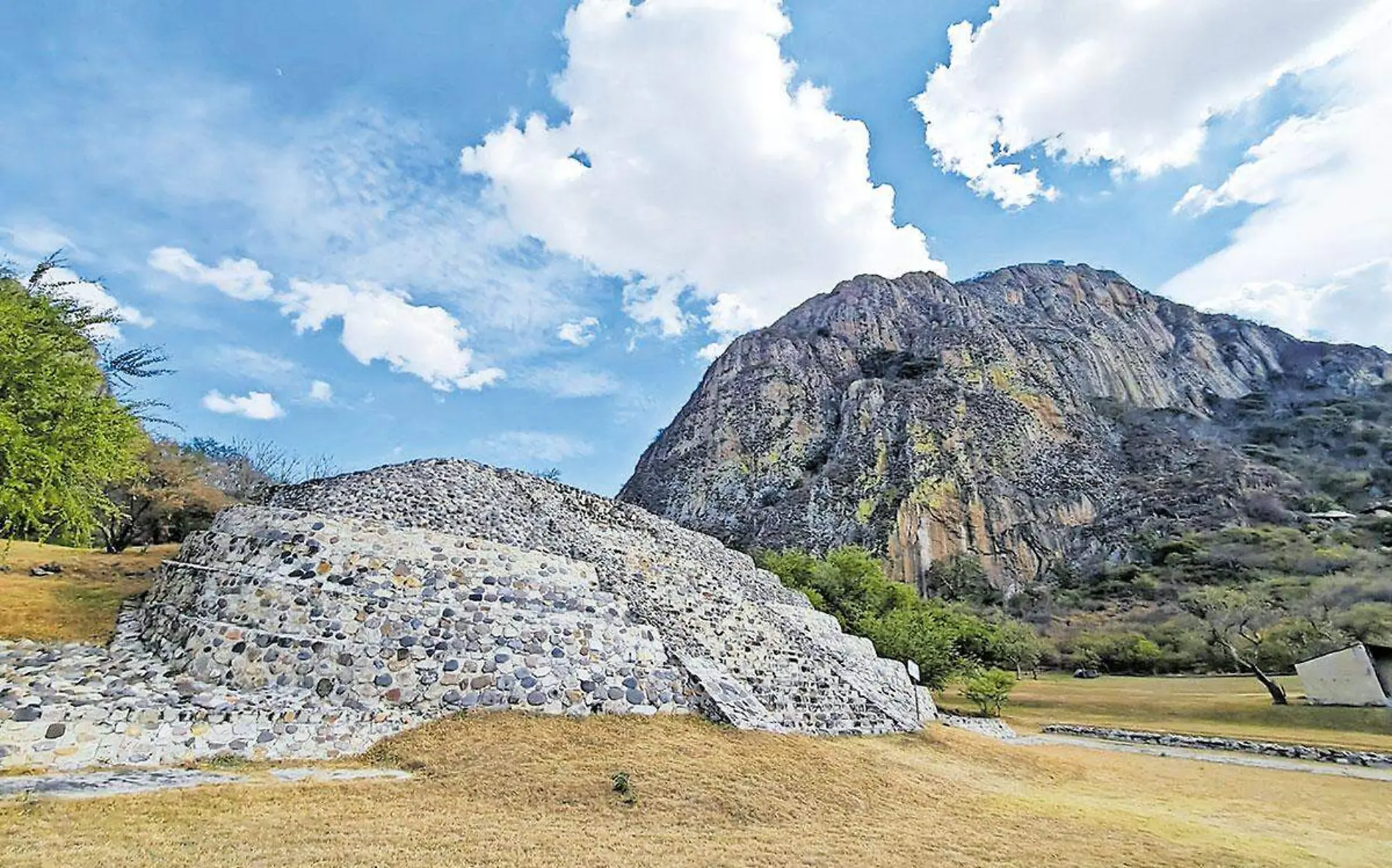 zona-arqueologica-chalcatzingo-2