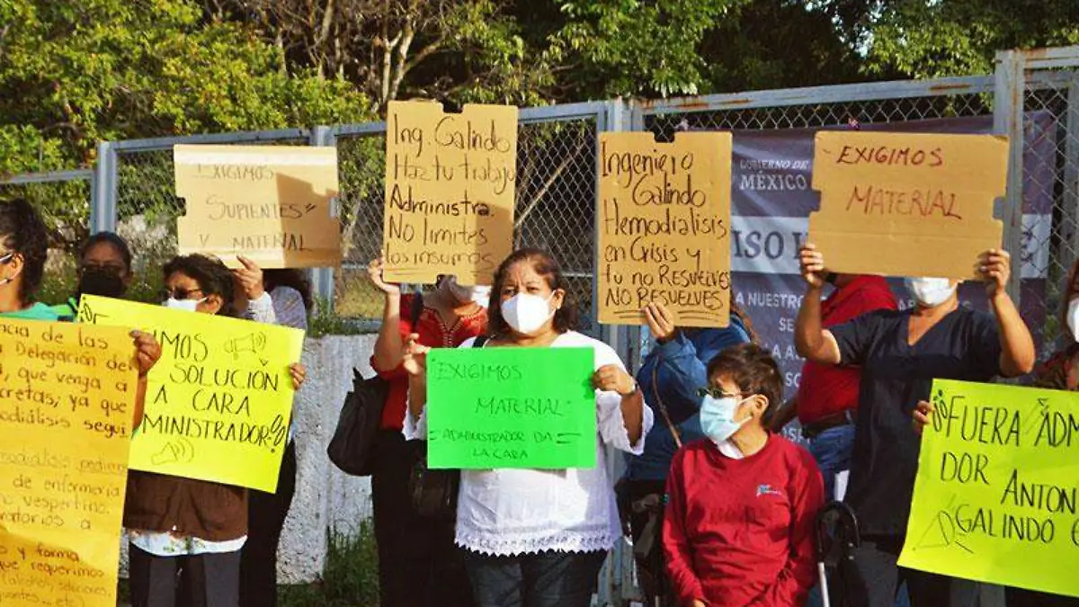 protesta-trabajadores-paciente-issste-cuautla