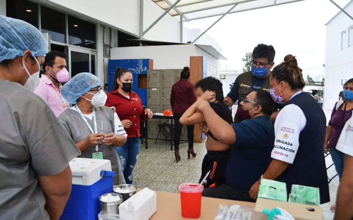 vacunacion-covid19-menores-cuautla