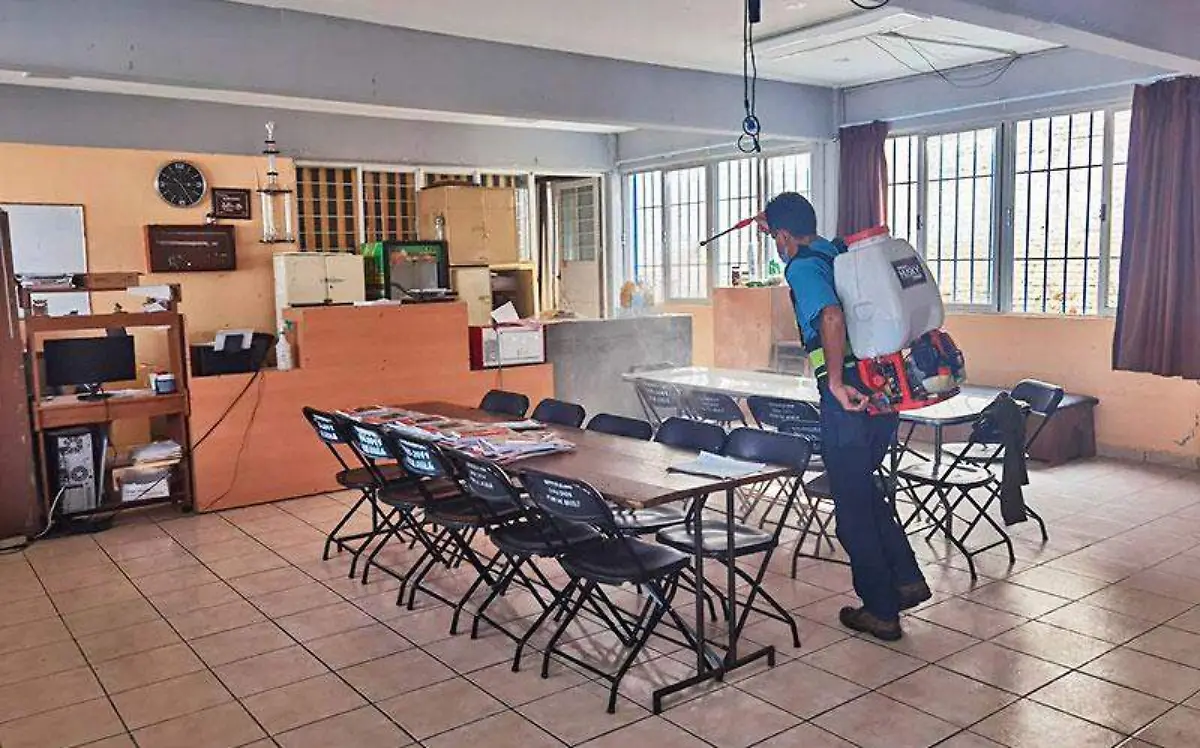 sanitizacion-escuelas-ayala