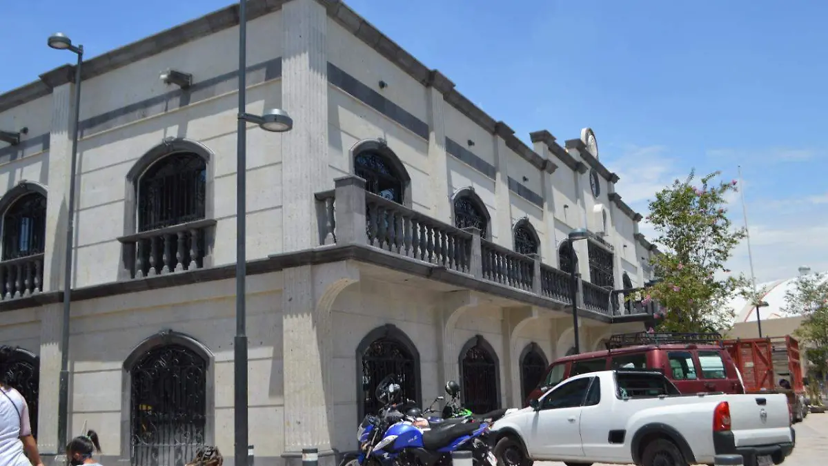 libra-ayala-deuda-archivo