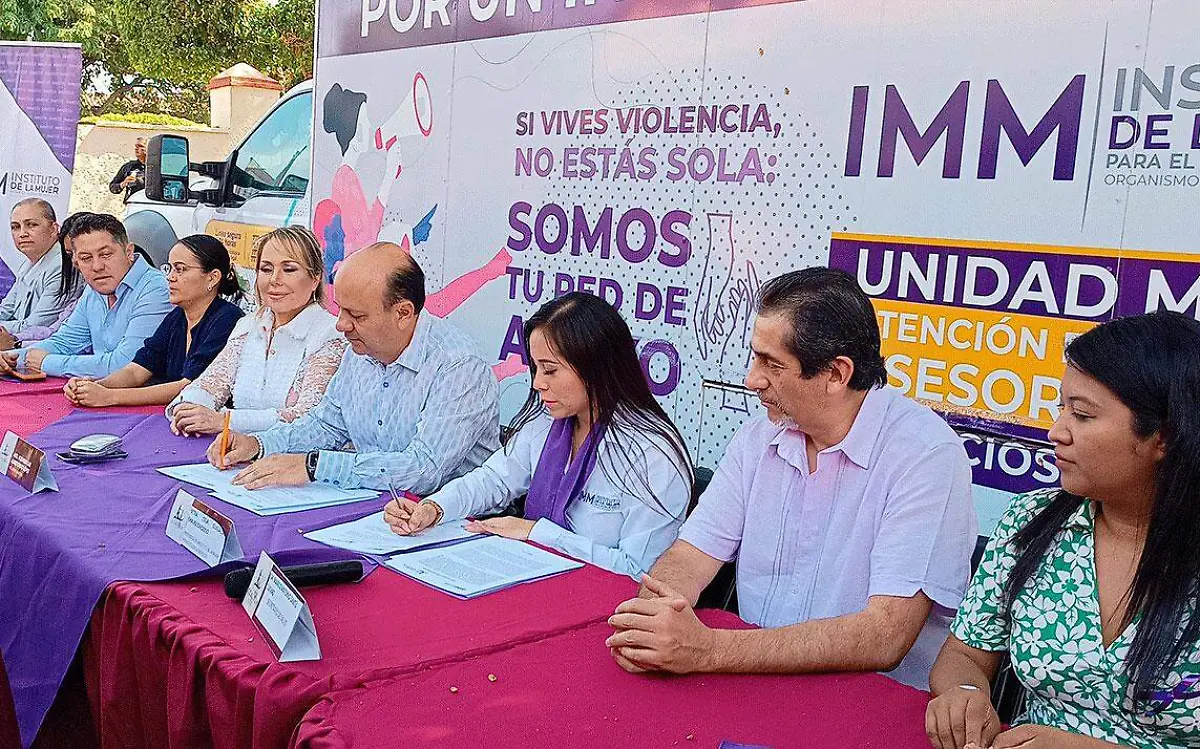 unidad-movil-instituto-mujer-cuautla