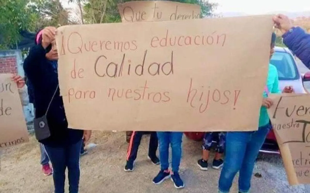protesta-padres-escuela-yautepec