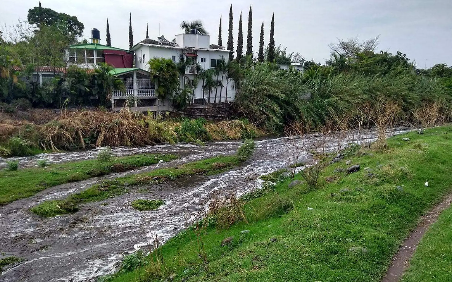 contaminacion-rio-cuautla.1