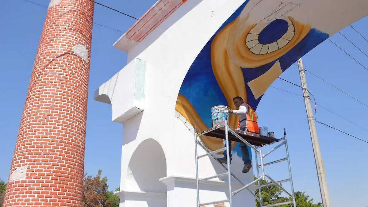 restauracion-mural-arco-emntrada-ayala