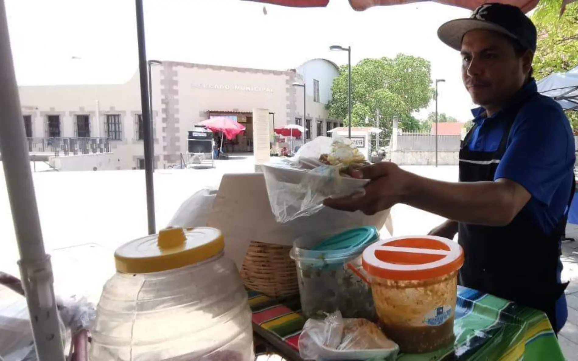 antonio-perez-vendedor-tacos-canasta-ayala-3-rosaura-hernandez