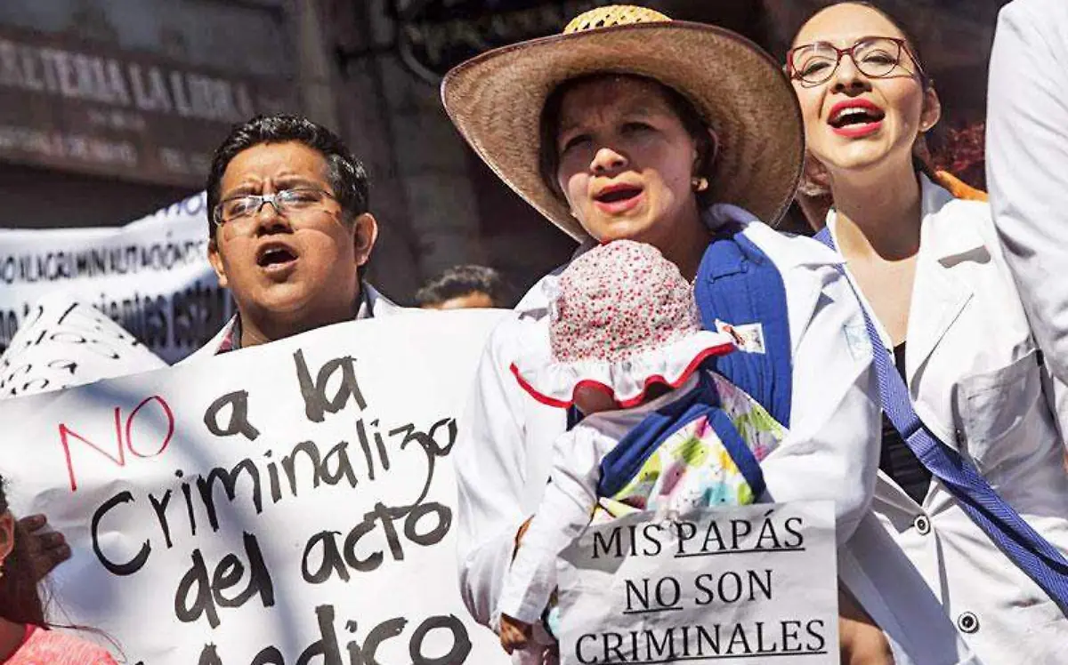 Protesta_Me769dicos-2_2