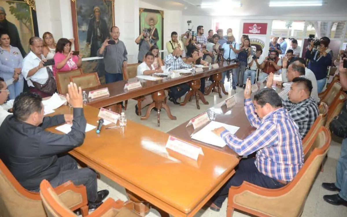 Solictian a los regidores proporcionar a la población su horario de trabajo y sus datos de contactoCortesía
