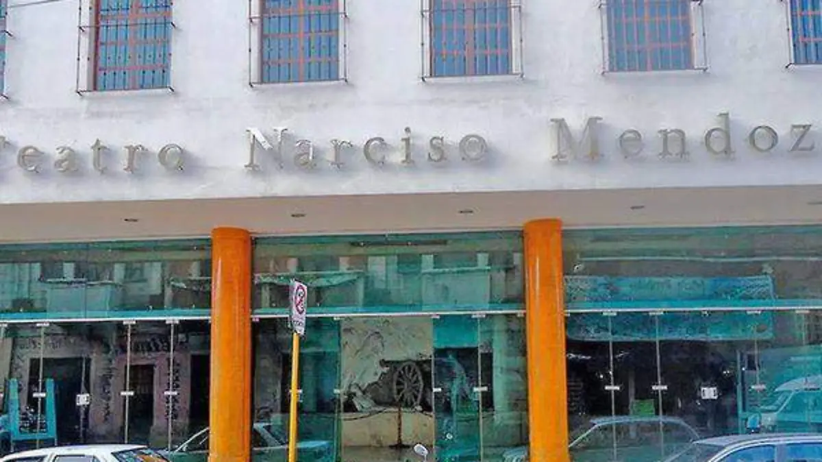 Anteriormente, el recinto albergaba únicamente obras de teatro foráneas Gude Servín