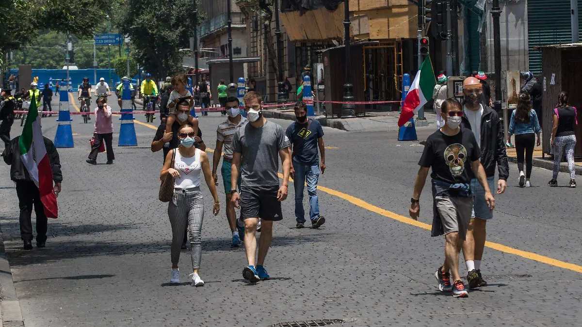El Instituto Nacional de Estadística y Geografía (INEGI) señala que en el 2006 fallecieron 17 mil 454 personas por accidentes de transporte.