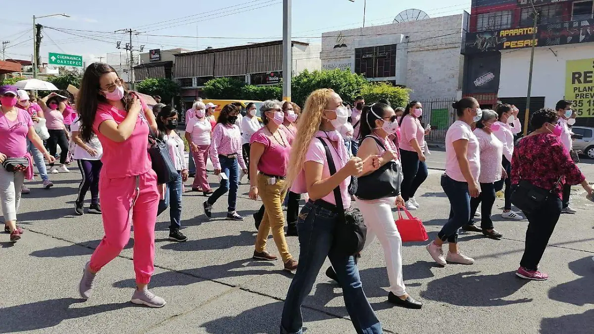 marcha-rosa-caminata-cuautla-cancer-mama-gudelia