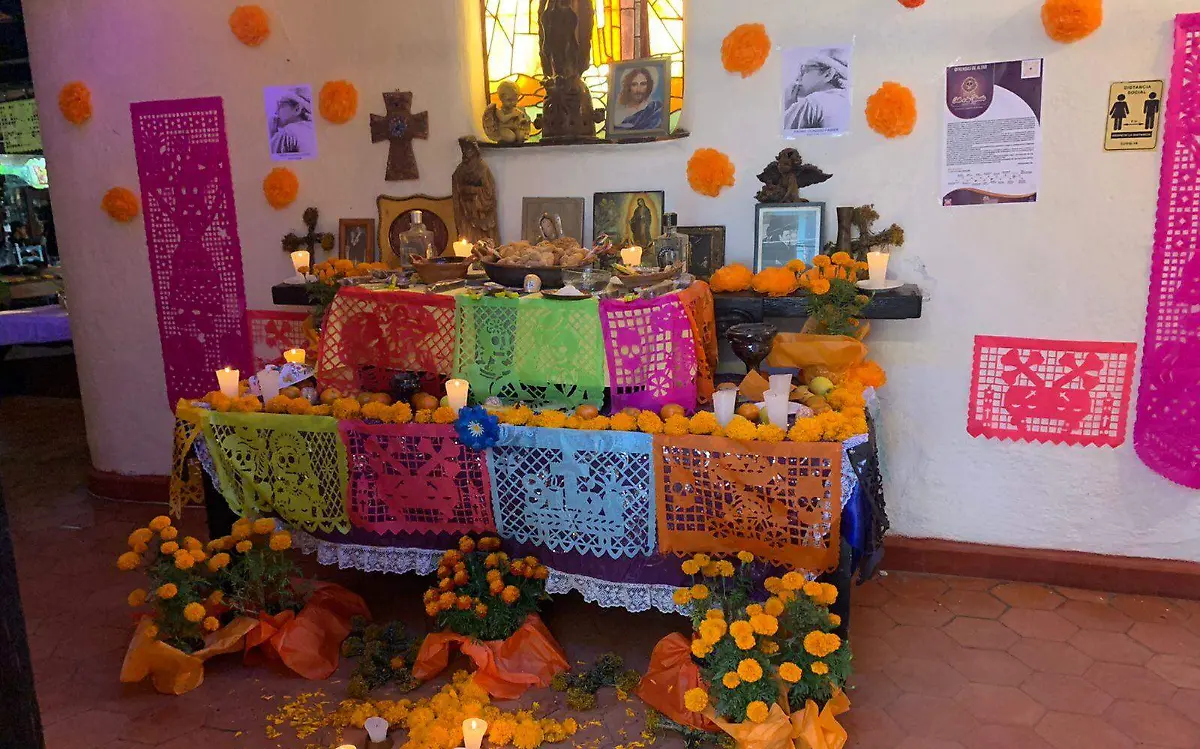 Tlayacapan-ofrenda-pueblo
