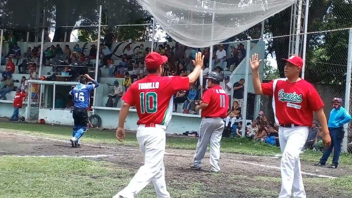 conejos-vs-patos-beisbol-oriente-2