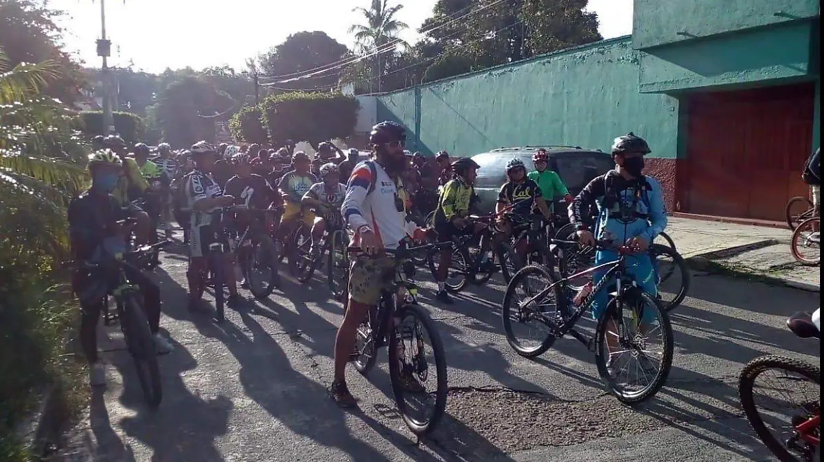 nutrida-participación-de-ciclistas-oscar