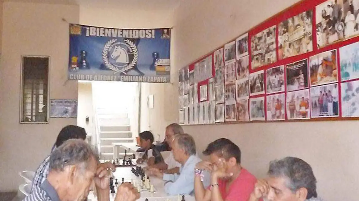 4D-F3-Angel-garay-a-la-izquierda