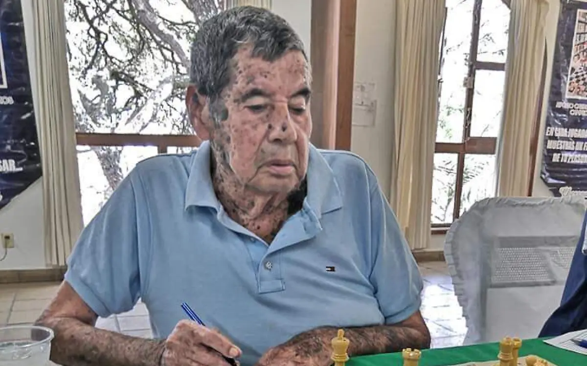 José Amado Cortés el ajedrecista de mayor edad en Morelos próximo a cumplir en este 92 años ÓSCAR GARAGUI