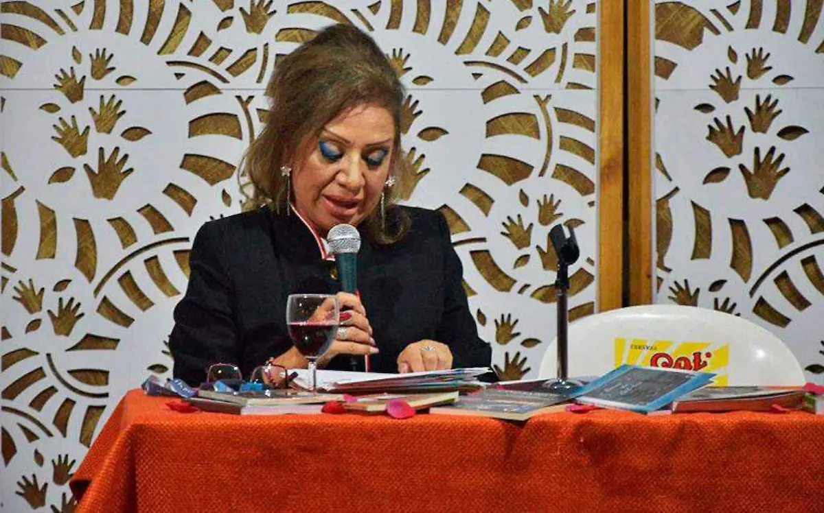 La autora compartió un poco de su trabajo