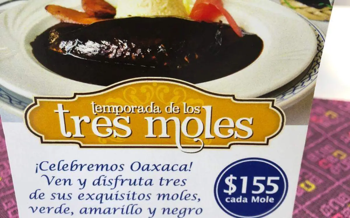 Tres Moles, degustación en Mi Pueblito Hotel Misión (1)