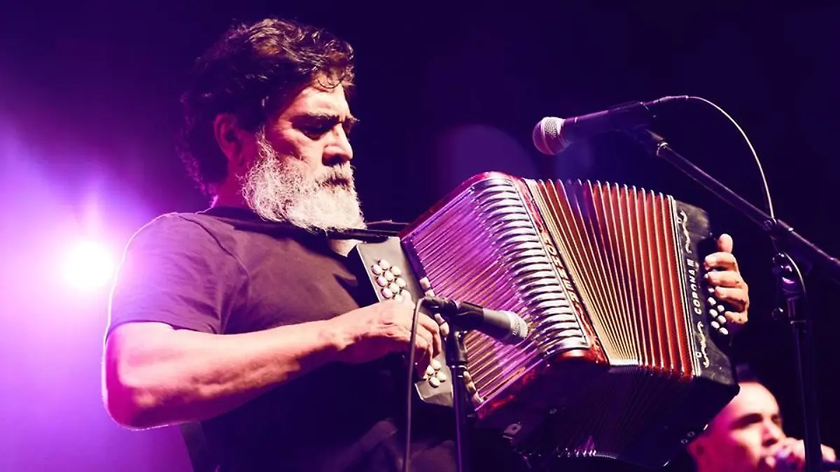 Es considerado uno de los mejores músicos de México y Latinoamerica