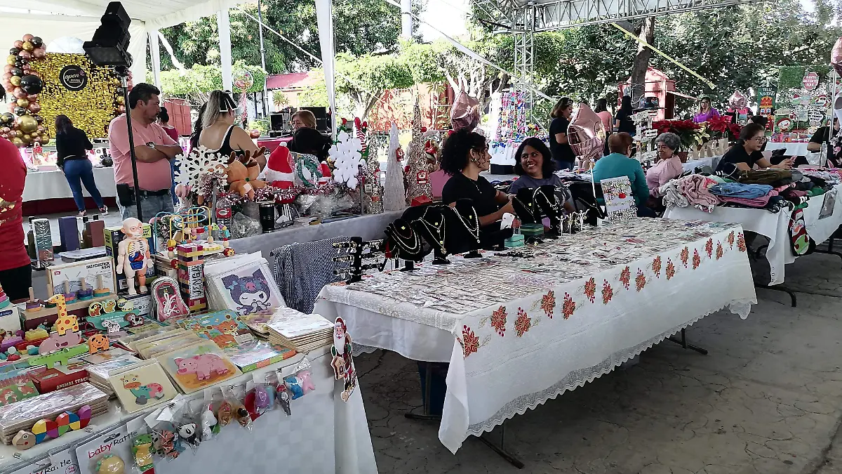 mercadito-cuautla-navidad-gudelia