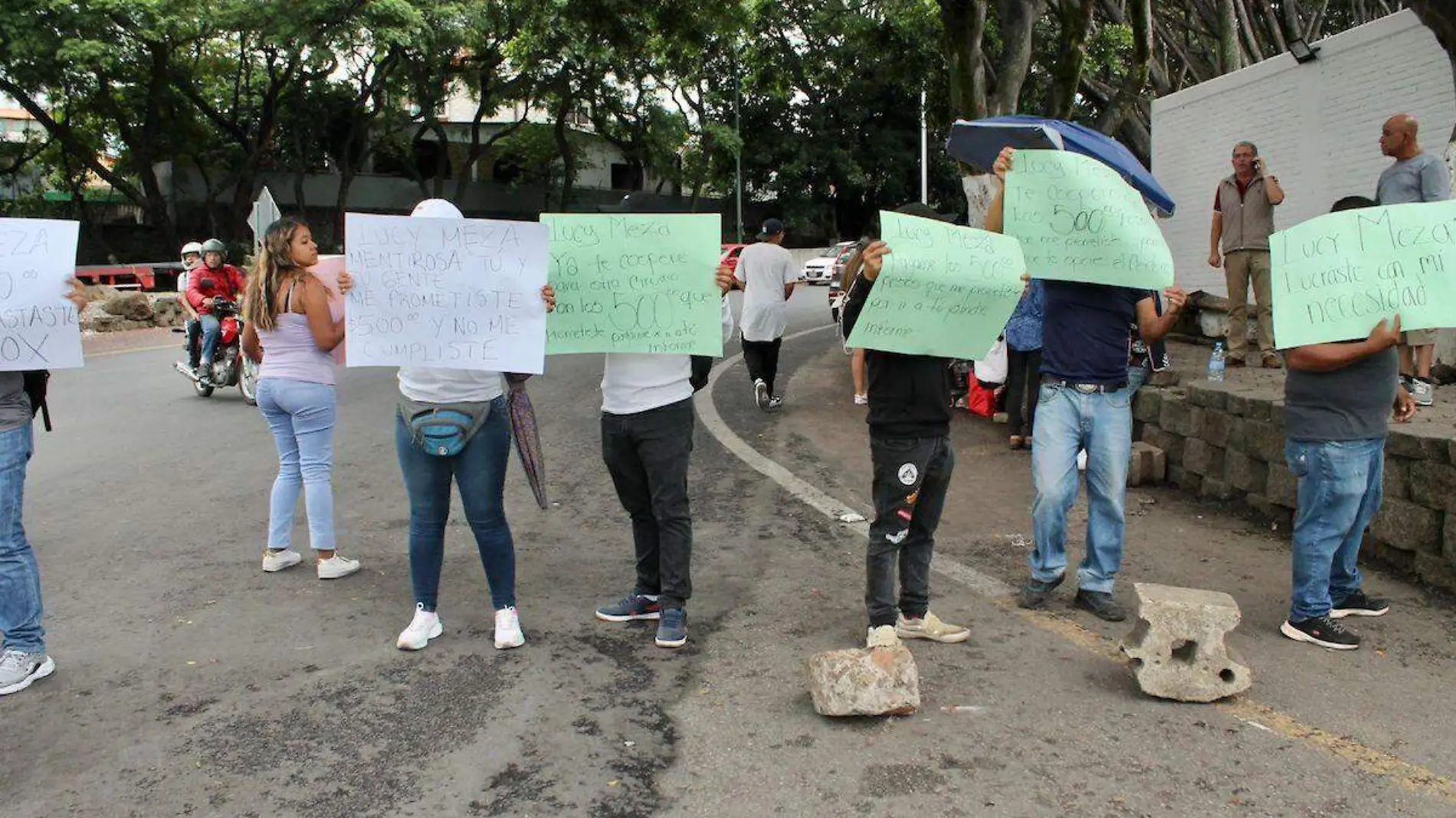 protesta-presuntos-acarreados-lucia-meza-2-foto-agustin-espinoza