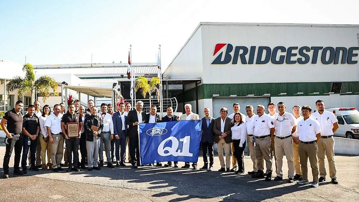 bridgestone-certificado-calidad-excelencia-ford-motor-company-cortesia