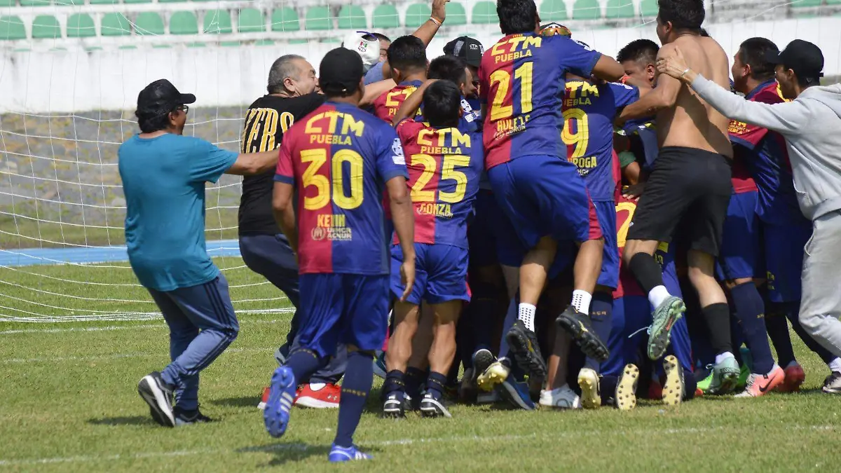 celebración-futbol-óscar