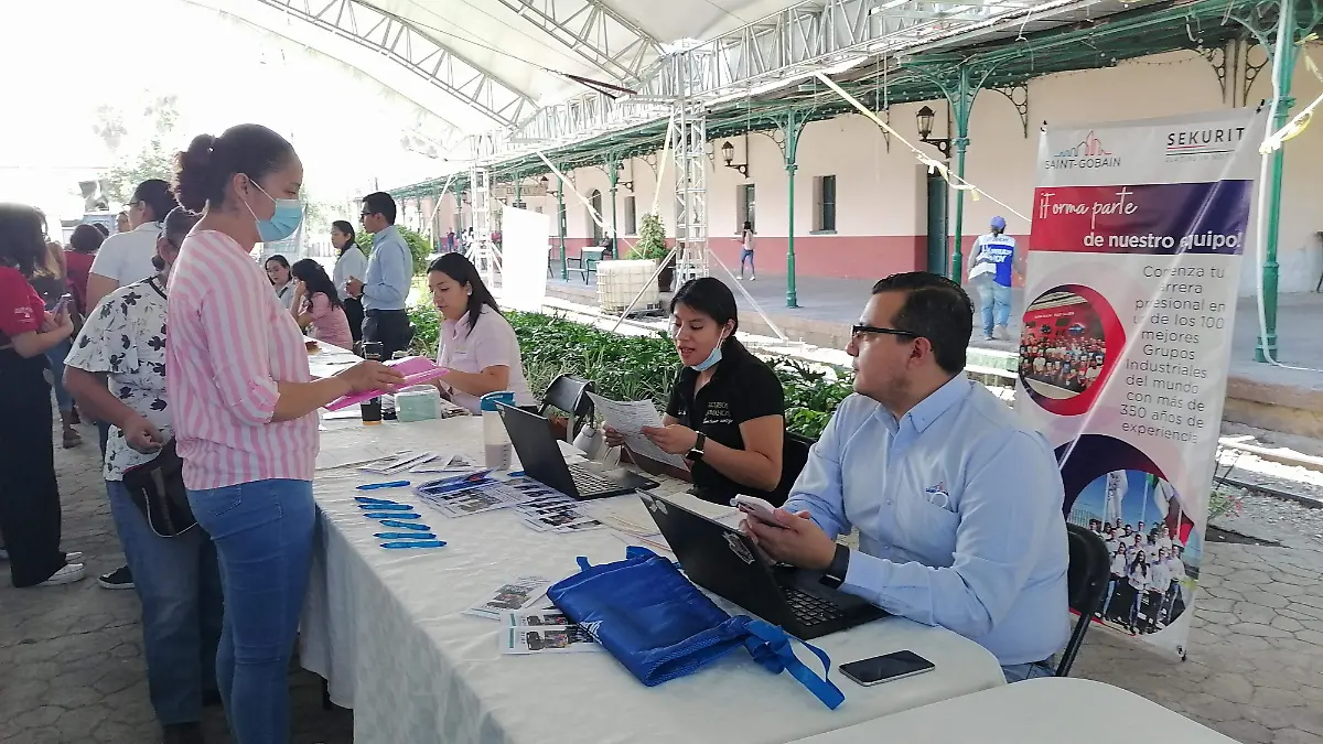 feria-de-empleo-cuautla-gude