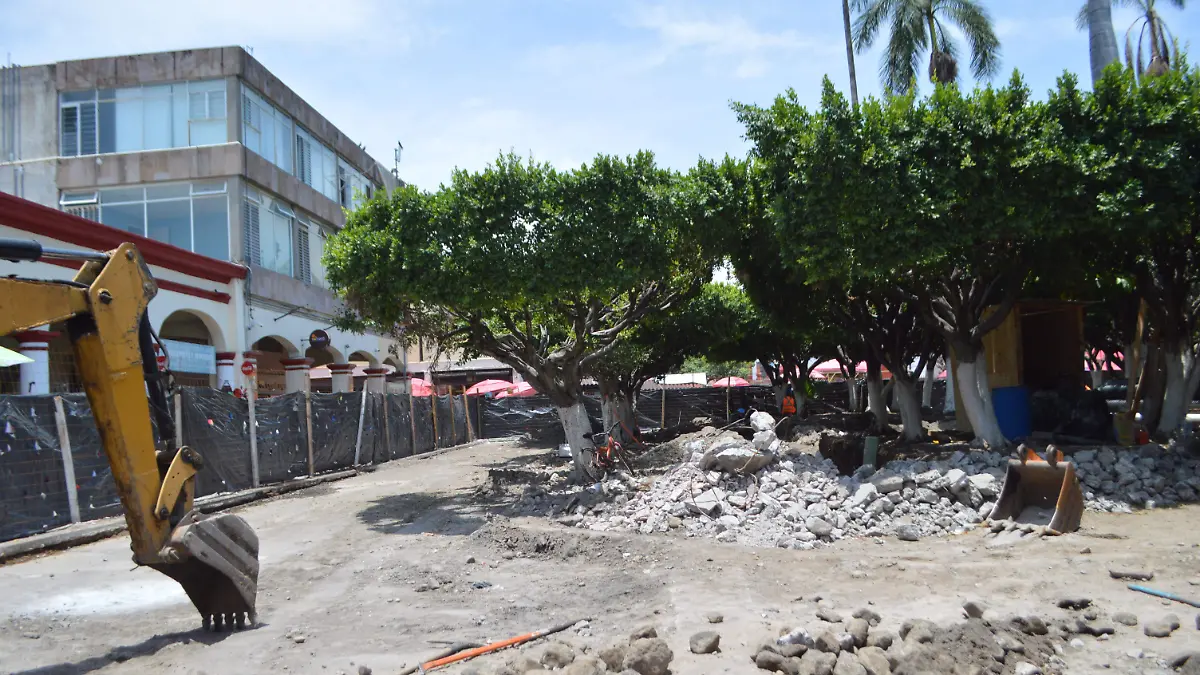 remodelación-zócalo-gude