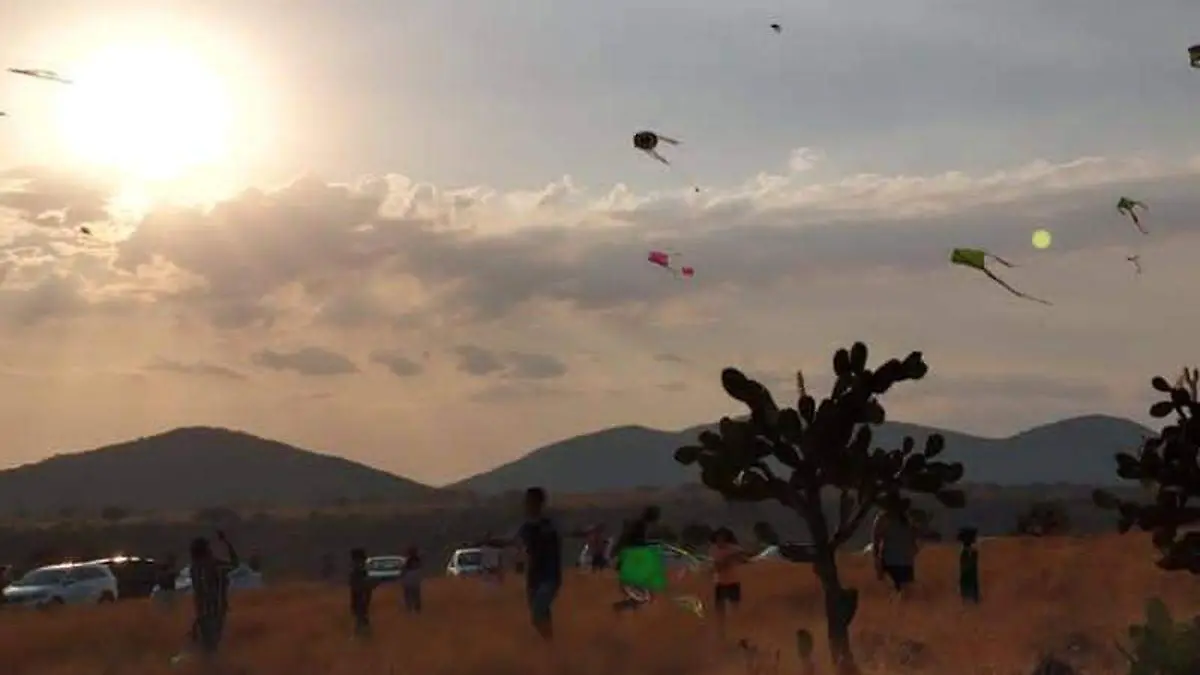 vuelo-papalotes-hueyapan
