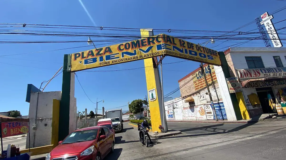 plaza-comercial-12-de-octubre-cuautla