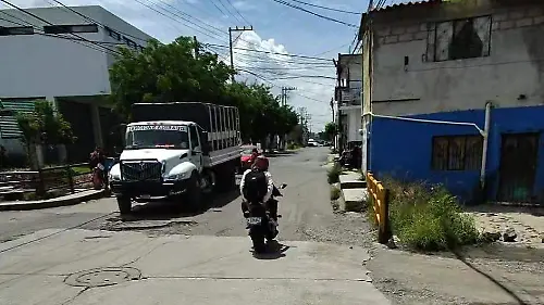 1000063637