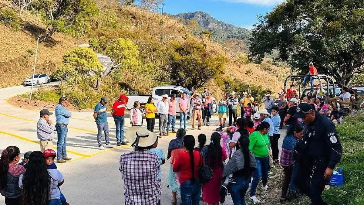 Habitantes de Alpanocan y Tetela del Volcán se enfrentan por el agua